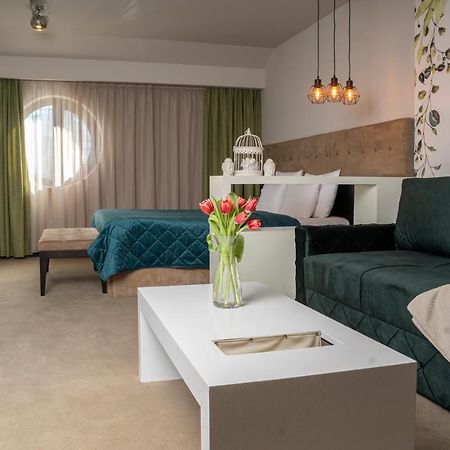Akacija Luxury Suites Belgrado Esterno foto