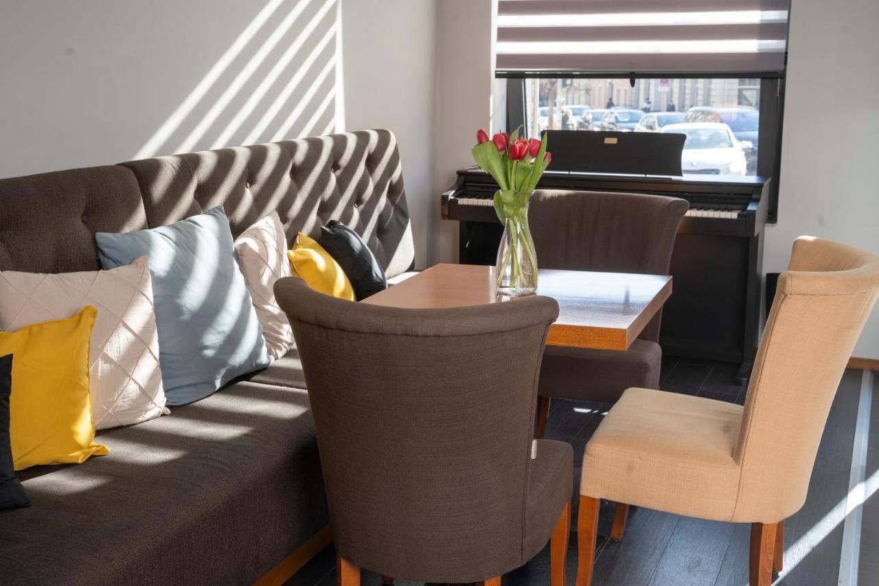 Akacija Luxury Suites Belgrado Esterno foto